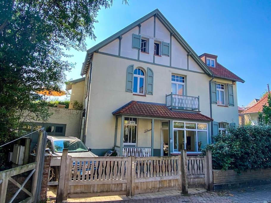 Villa Trianon -Summer Beachhouse دي بان المظهر الخارجي الصورة